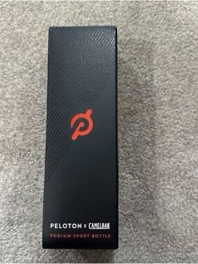 Peloton x CamelBak Podium Water Bottle NIB Black Cycling Bottle
